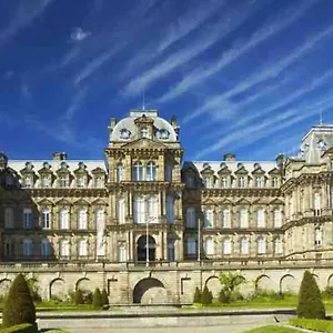 https://apt-the-little-house.yorkshirehotels.net